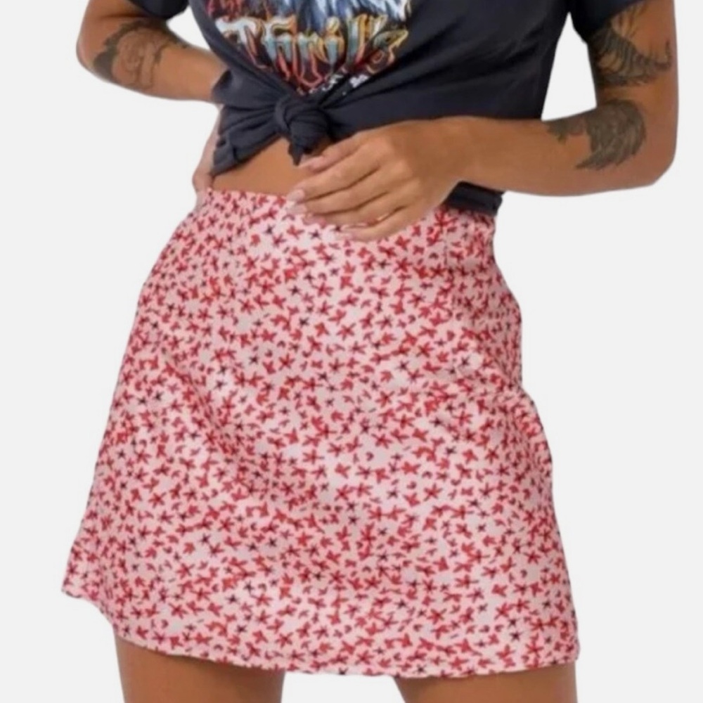 Red and White Floral A-Line Mini Skirt
